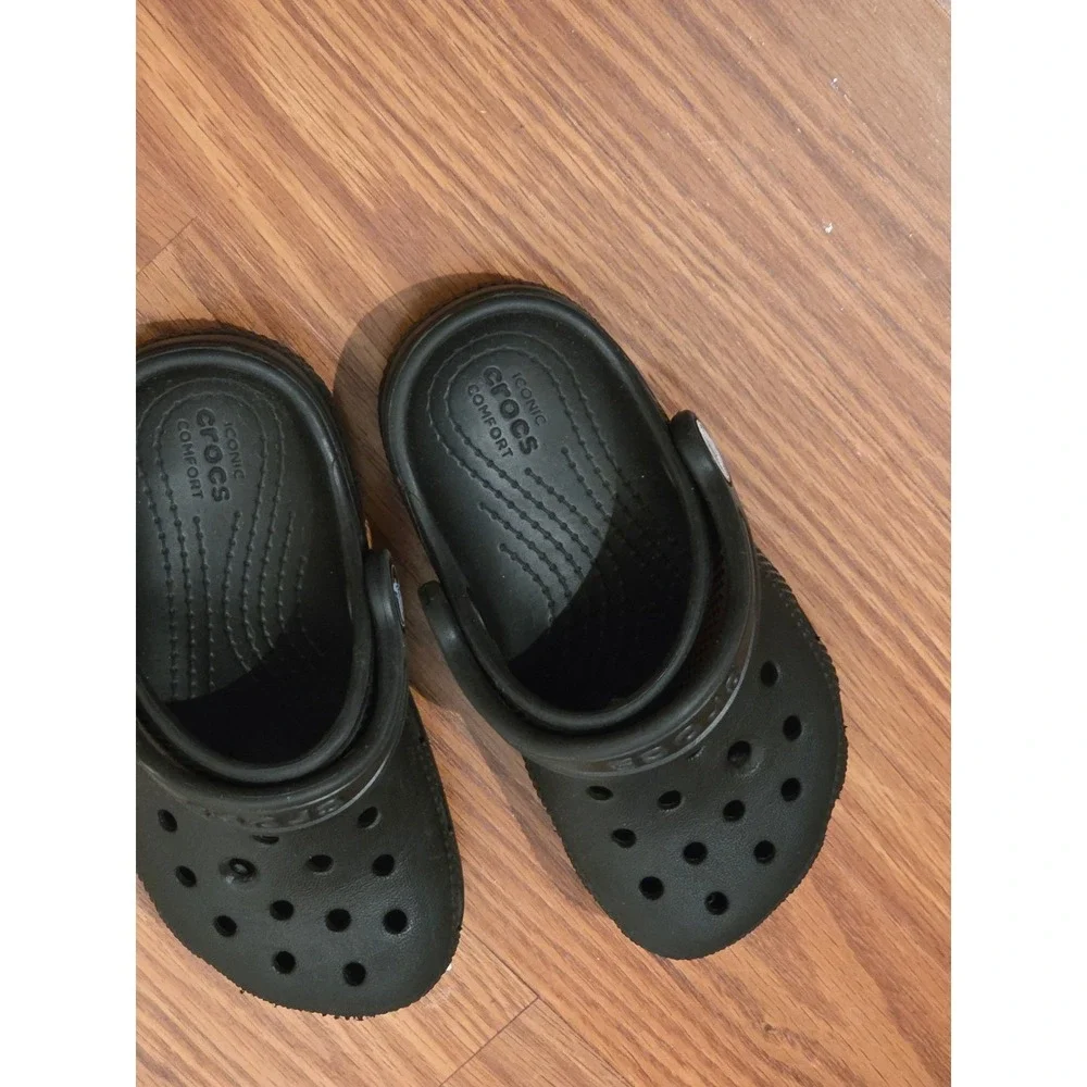 CROCS classic clogs